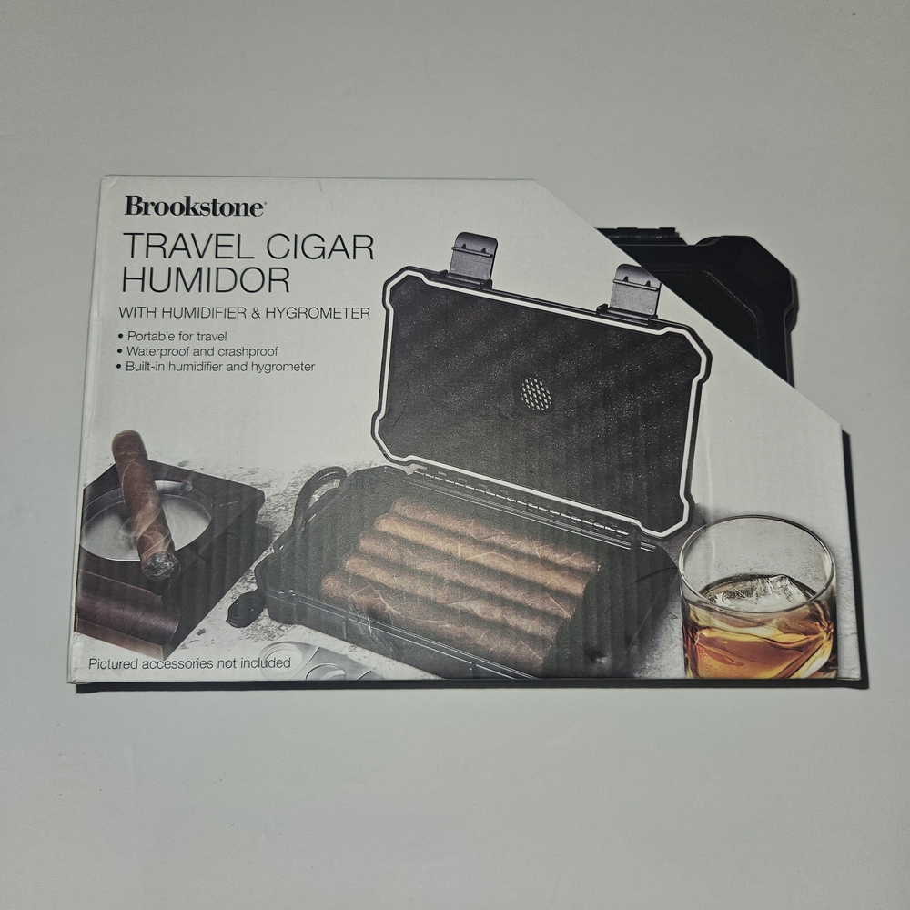 Brookstone Black Travel Cigar Case